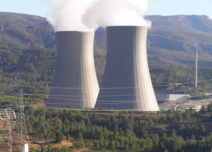 Planta de energ&iacute;a nuclear. / Pixabay