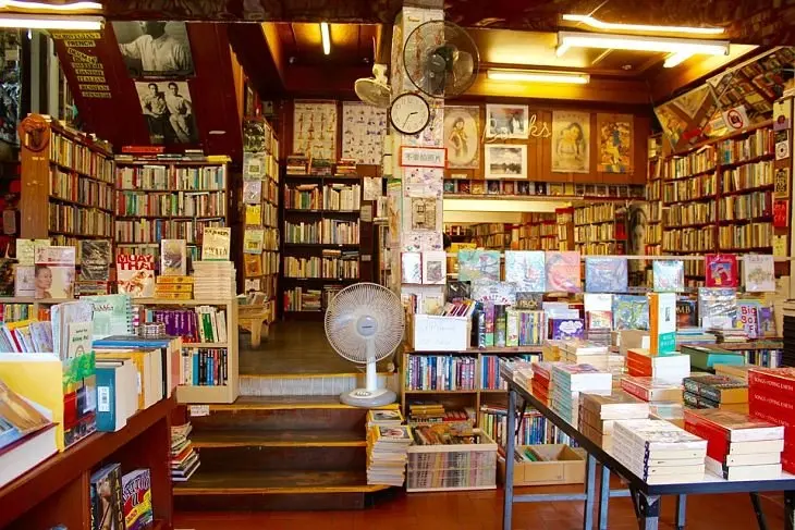 Librer&iacute;a. / Pixabay.