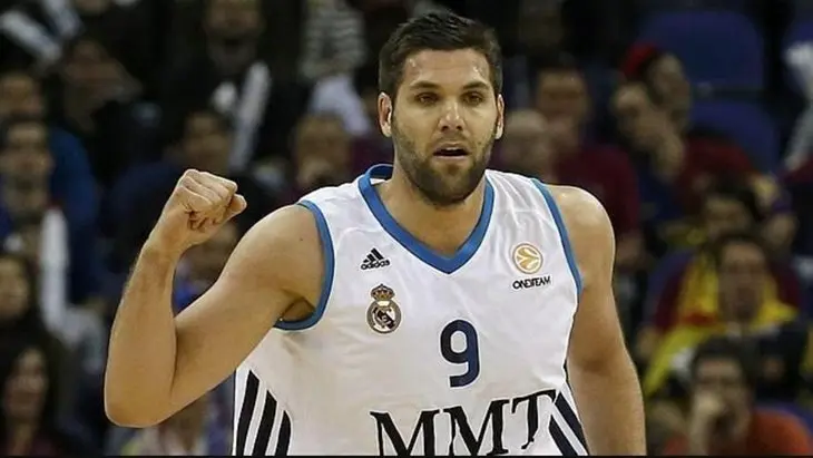 Felipe Reyes. Facebook