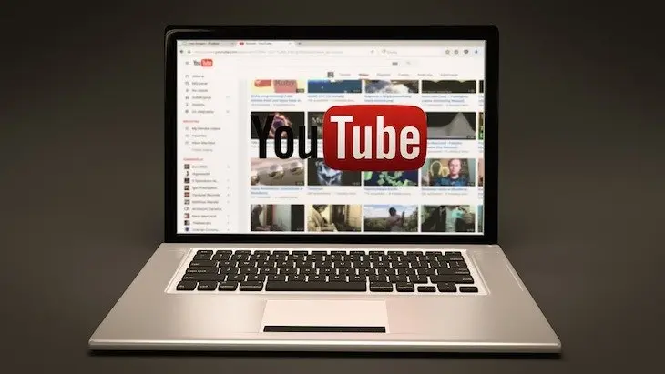 P&aacute;gina de inicio de YouTube en un ordenador.