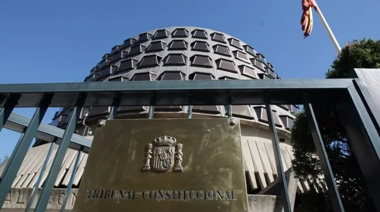 Tribunal Constitucional. / Cadana Ser