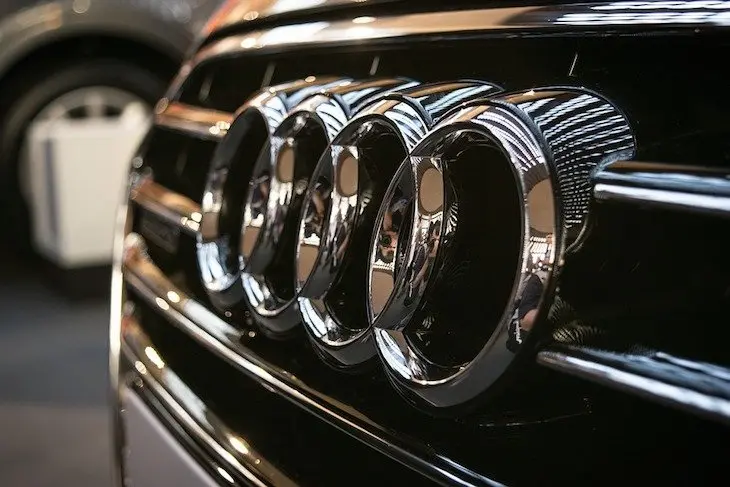 Logo de Audi.