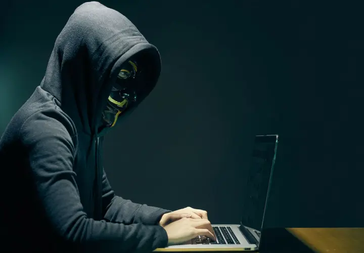 Hacker. RR SS.