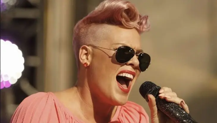 Pink. / Twitter.