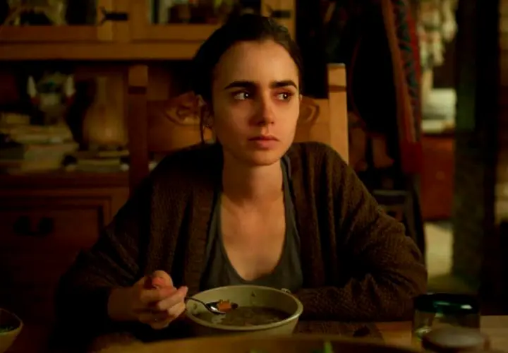 Lily Collins, actriz. Netflix.