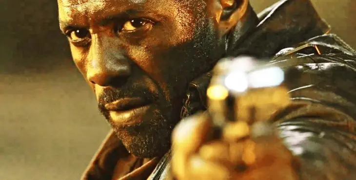 Idris Elba en un fotograma de La Torre Oscura. / imdb.com