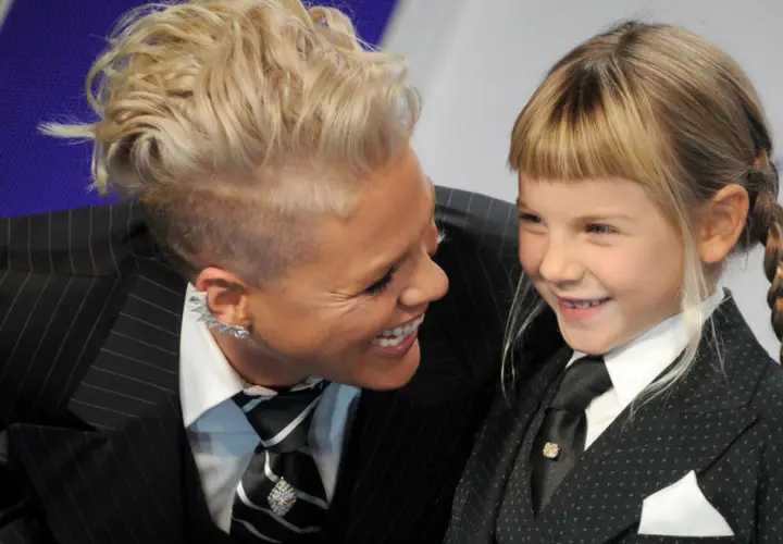 Pink, cantante, y su hija Willow. RR SS.