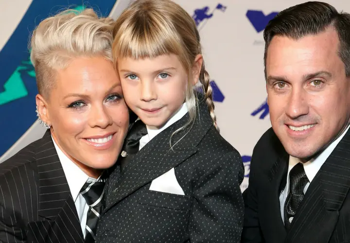Pink, cantante y su familia. RR SS.