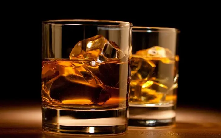 Whisky. / pcwallart.com