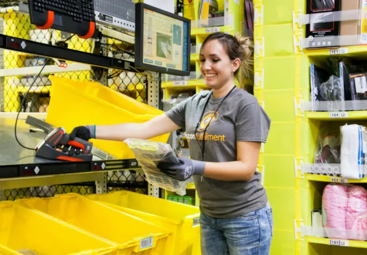 Empleada de Amazon. TEC.