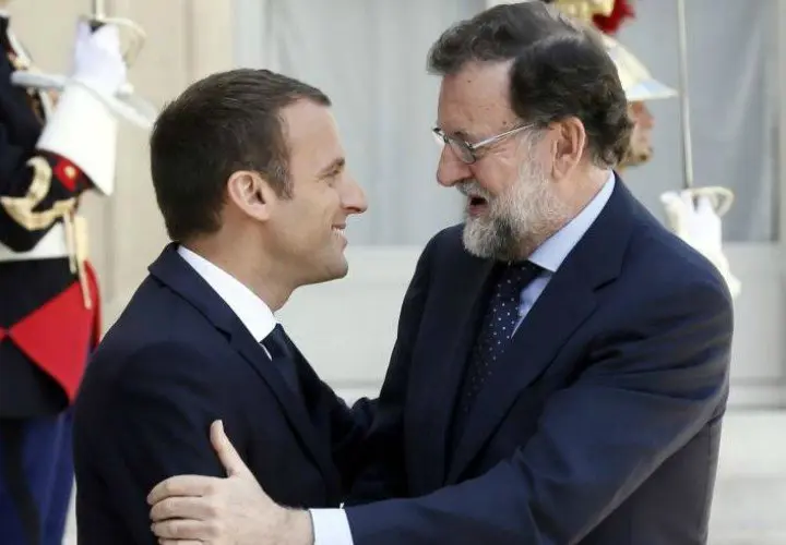 Emmanuel Macron, presidente de Francia y Mariano Rajoy, jefe del Gobierno espa&ntilde;ol. Twitter