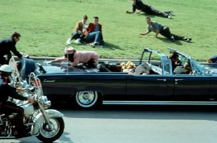 El momento del asesinato de Kennedy. / RR SS
