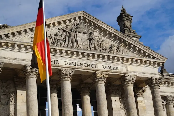 Fachada del Congreso de Alemania. / H&eacute;ctor Morales.