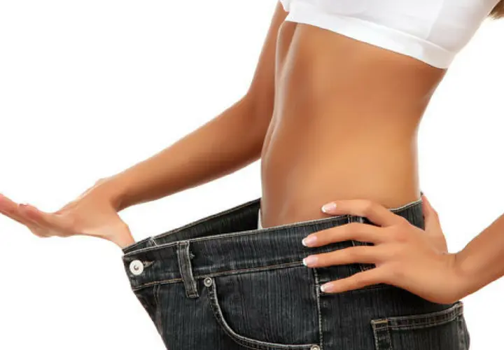 Mujer mostrando el cuerpo. RR SS.