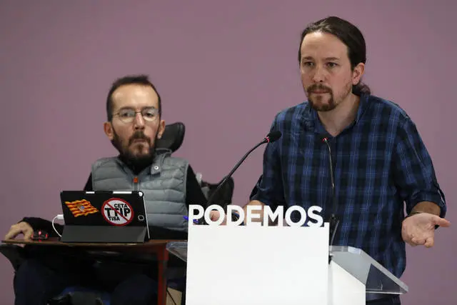 Pablo Echenique y Pablo Iglesias, de Podemos. / Archivo