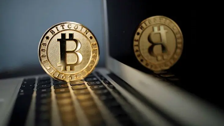 Bitcoin. / t13