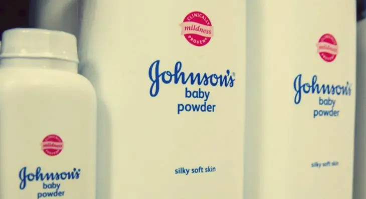 Polvo de talco johnson & johnson. RR SS 