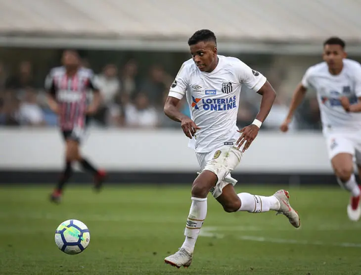 Rodrygo, jugador del Santos_opt