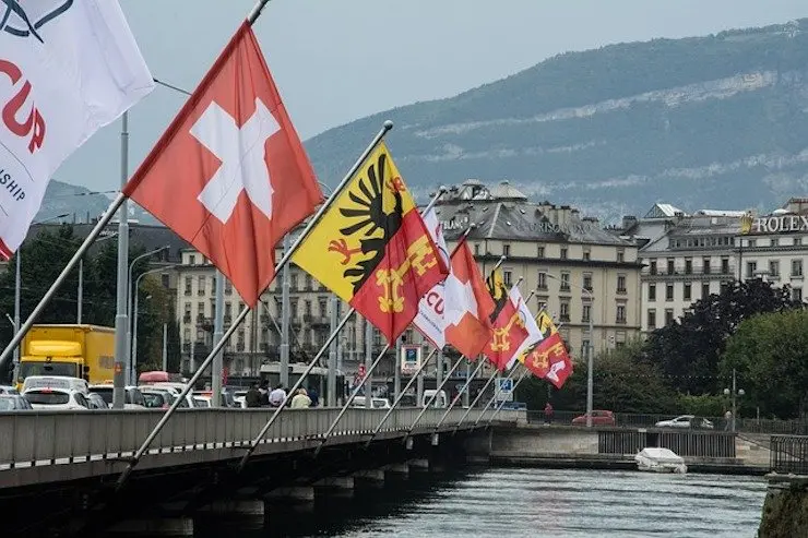 Banderas en Ginebra, Suiza. / Pixabay