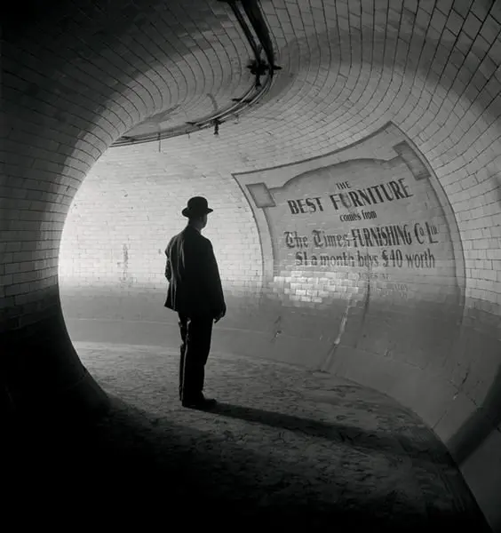 Estaci&oacute;n Metro British Museum 1937
