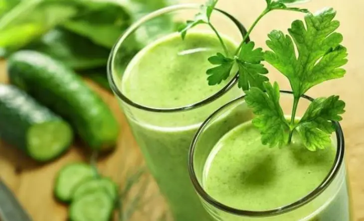 Jugo de pepino. / RR SS.