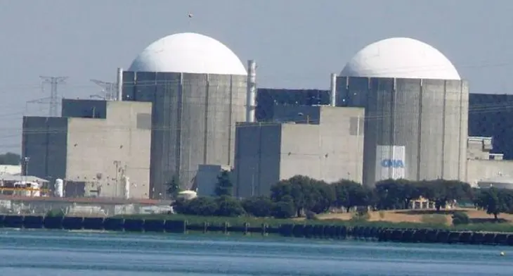Central nuclear de Almaraz. / RR SS.
