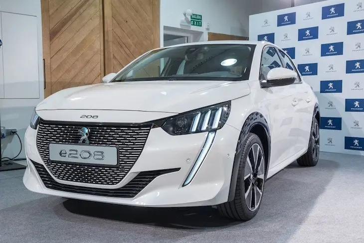 Peugeot e-208. / Twitter