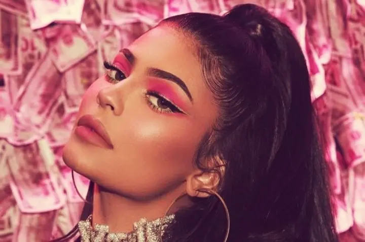 Kylie Jenner, empresaria. RR SS