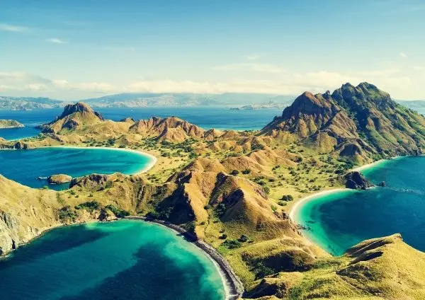 1. Nusa Tenggara Oriental, Indonesia. Lonely Planet.