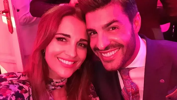 Paula Echevarr&iacute;a junto con Miguel Torres. / Instagram