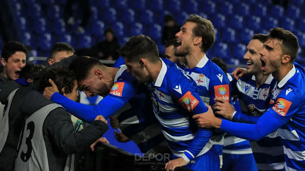 Jugadores del Deportivo celebran su victoria ante el Tenerife. / RCD