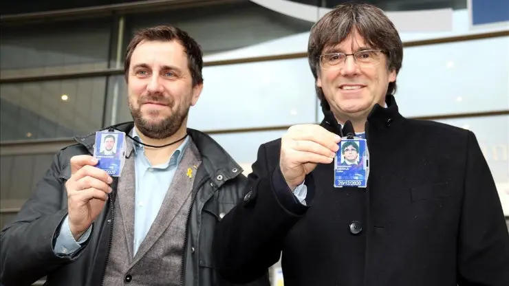 Puigdemont y Com&iacute;n. / RR SS