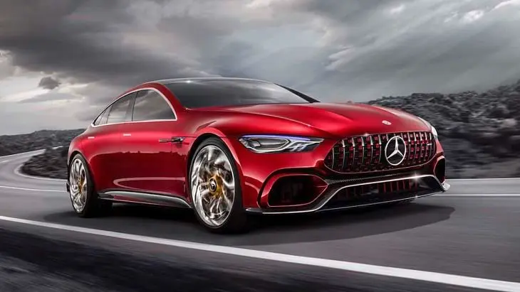 Un coche Mercedes-Benz_opt