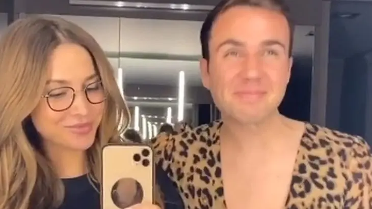 Mario G&ouml;tze, junto a su mujer Ann Kathrin G&ouml;tze_opt