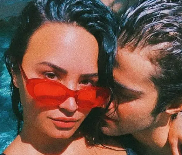 Demi Lovato y Max Ehrich. Instagram @ddlovato. 