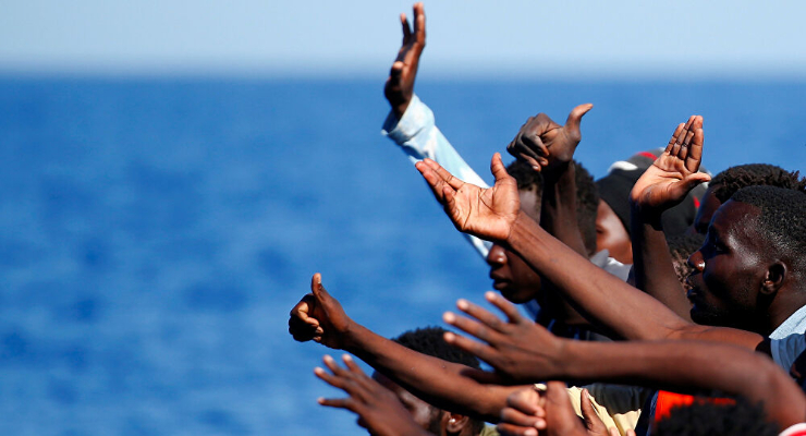 Migrantes viajan en pateras con destino a Europa. / Pixabay