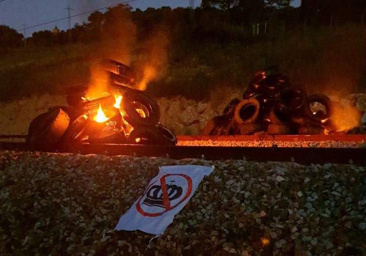 Boicot en el AVE. / RR SS