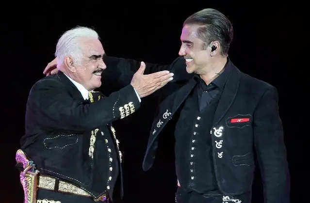 Vicente y Alejandro Fern&aacute;ndez. / Instagram