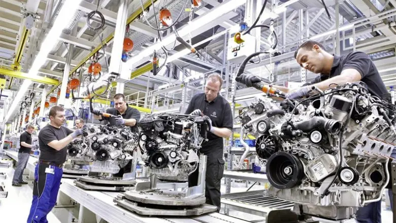 Empleados de una f&aacute;brica en Alemania. / Mundiario