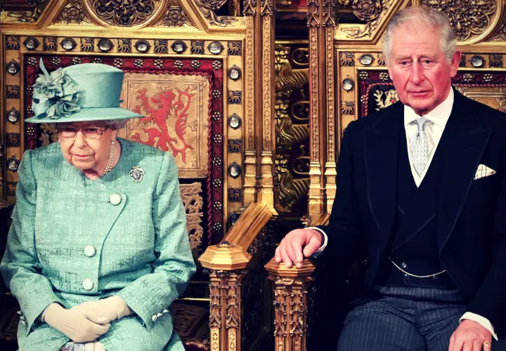 Isabel II junto al pr&iacute;ncipe Carlos de Gales. RR SS.