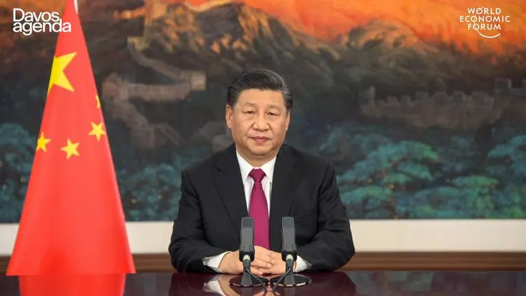 El presidente de China, Xi Jinping, durante su discurso de inauguraci&oacute;n del Foro Econ&oacute;mico Mundial 2021 en Davos, Suiza. / Infobae