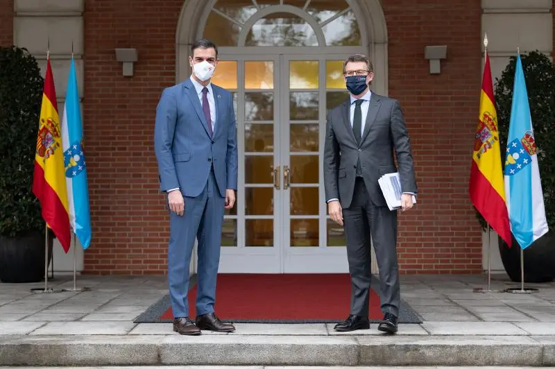 Pedro S&aacute;nchez y Alberto N&uacute;&ntilde;ez Feij&oacute;o. / Mundiario