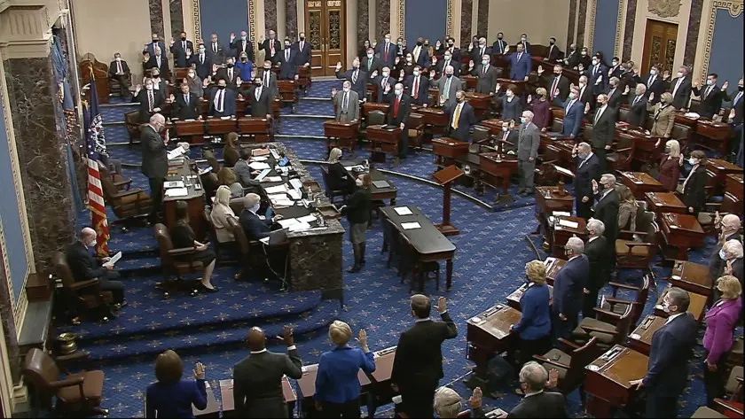 El Senado de EE UU reunido en pleno para el segundo juicio pol&iacute;tico al expresidente Donald Trump. / Los Angeles Times