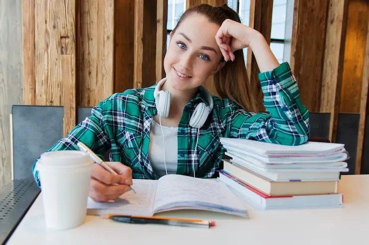 Estudiante. / Anastasia Gepp. / Pixabay