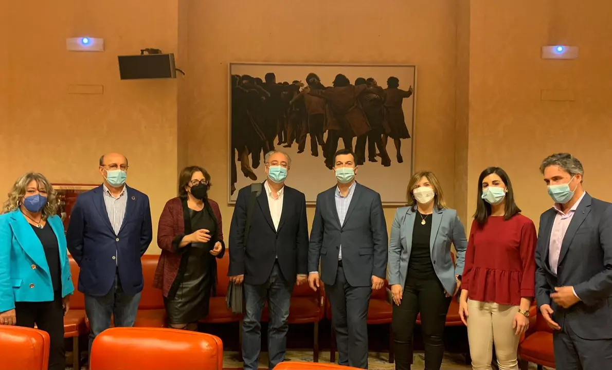 Gonzalo Caballero con diputados y diputadas socialistas gallegos en el Congreso. / PSdeG-PSOE