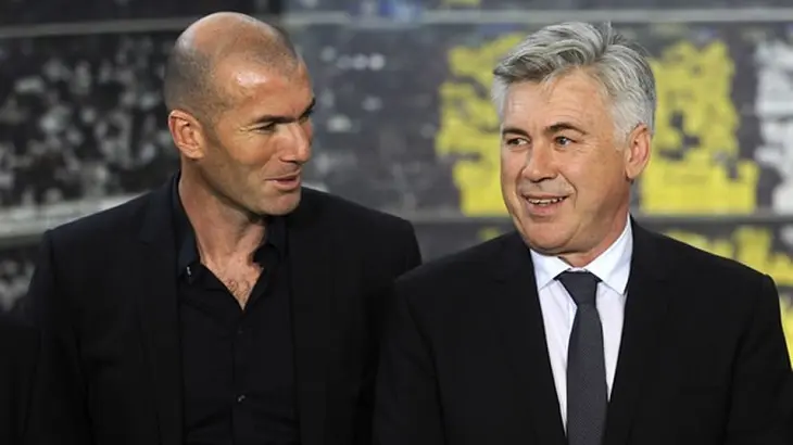 Zinedine Zidane fue asistente de Ancelotti durante un a&ntilde;o. mediotiempo.com