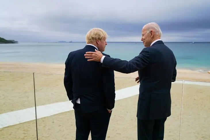 Presidente de Estados Unidos Joe Biden con primer ministro de Gran Breta&ntilde;a Boris Johnson / twitter.com @potus