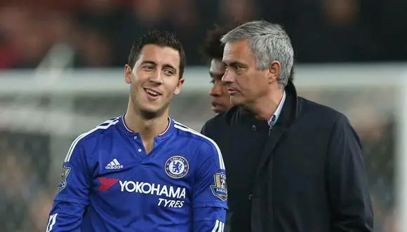 Jos&eacute; Mourinho y Eden Hazard en su etapa en el Chelsea. depor.com