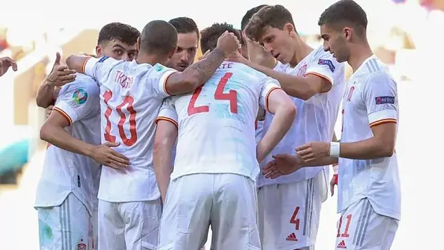 Jugadores de Espa&ntilde;a celebran. rfef.com
