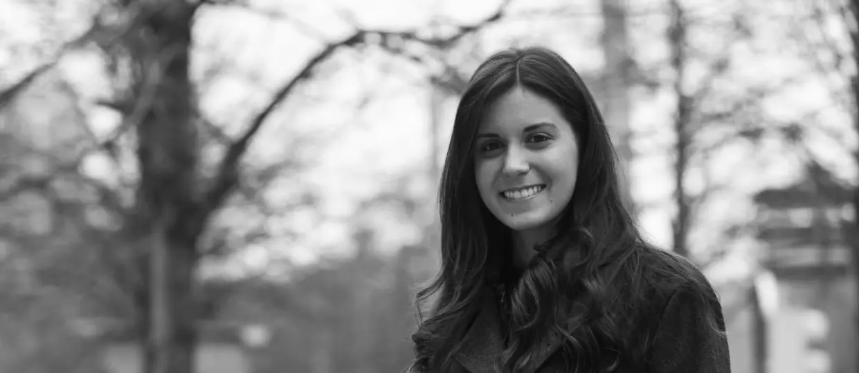 Marta Tena, autora libro Y t&uacute;, &iquest;qui&eacute;n eres?